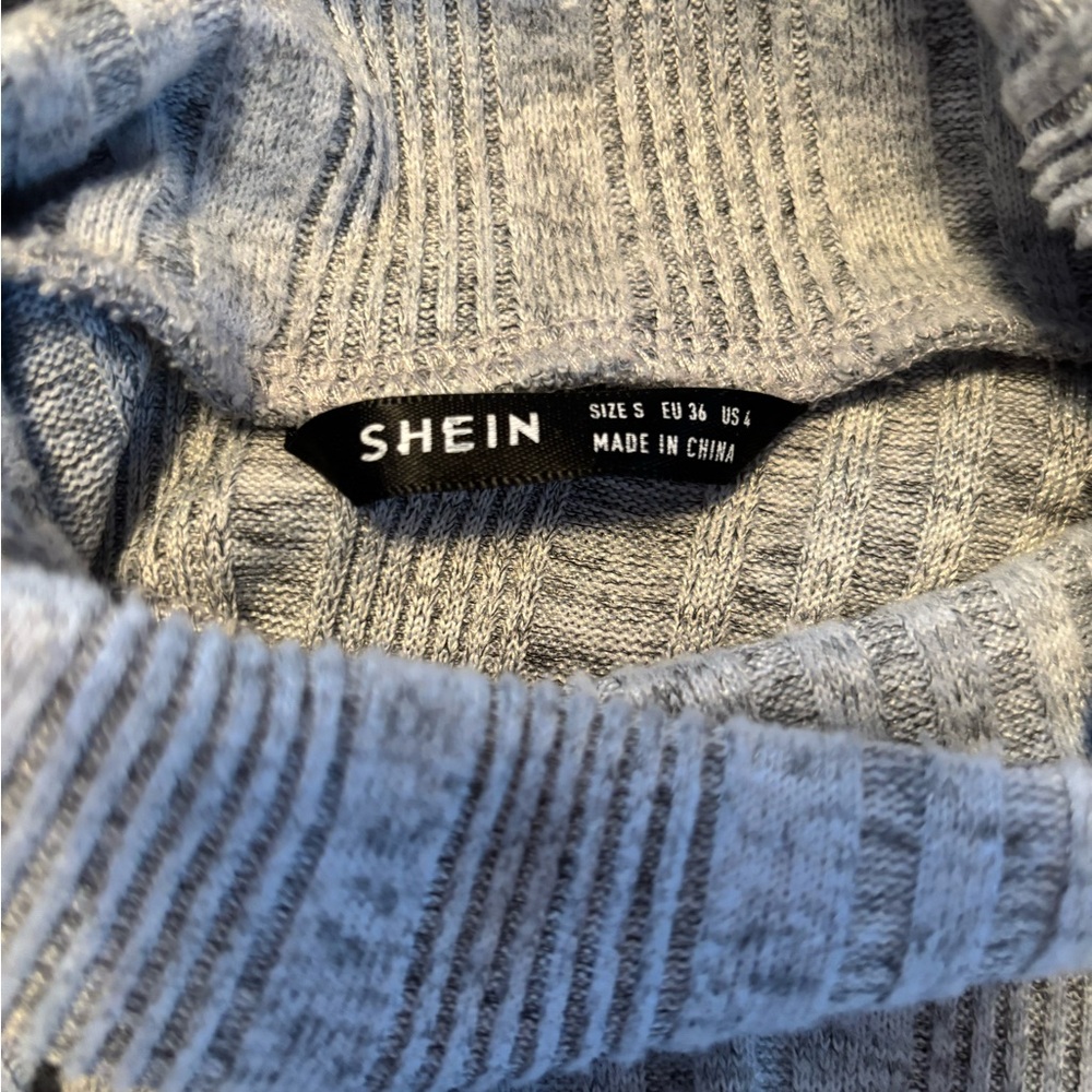 Light Gray Ribbed Knit Top - Picture 4 of 5